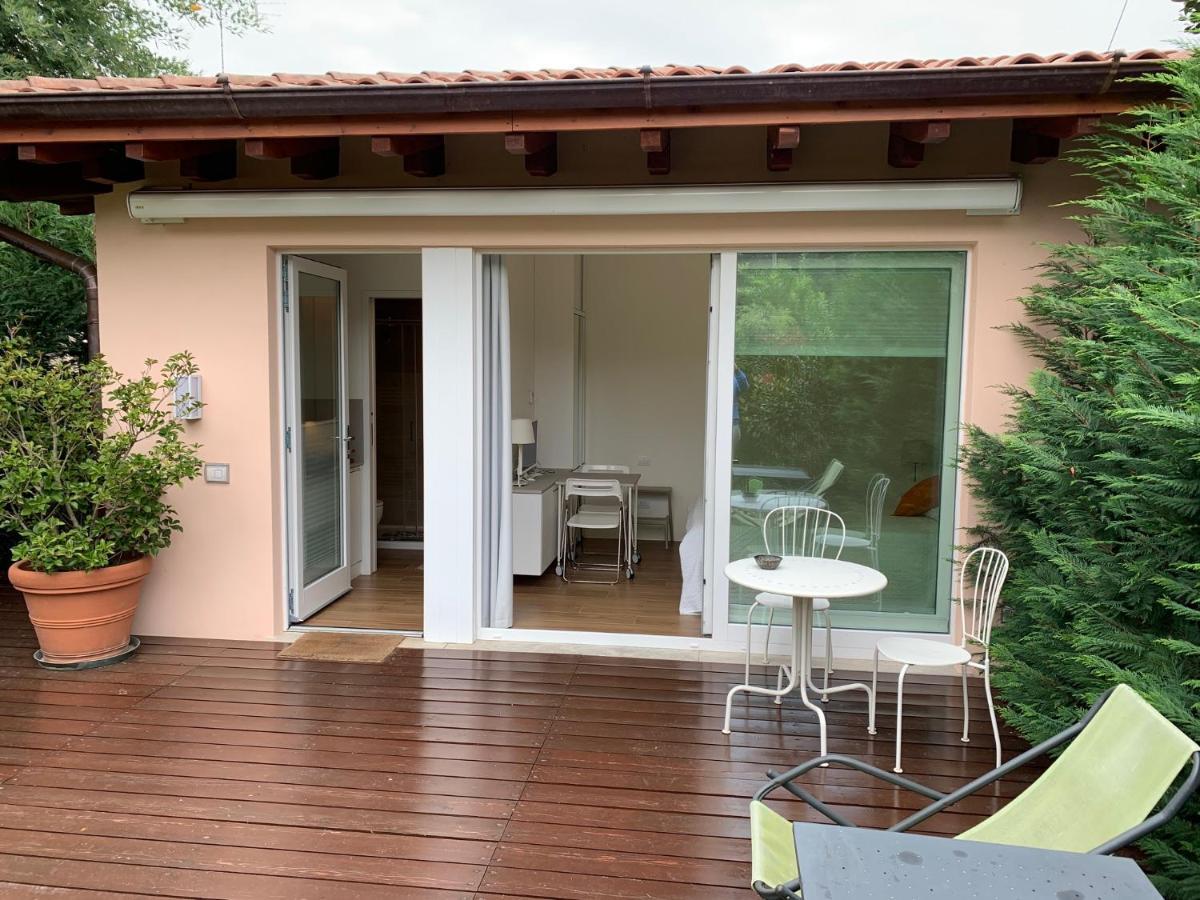 Casabella-Lago Maggiore Lesa Exterior foto