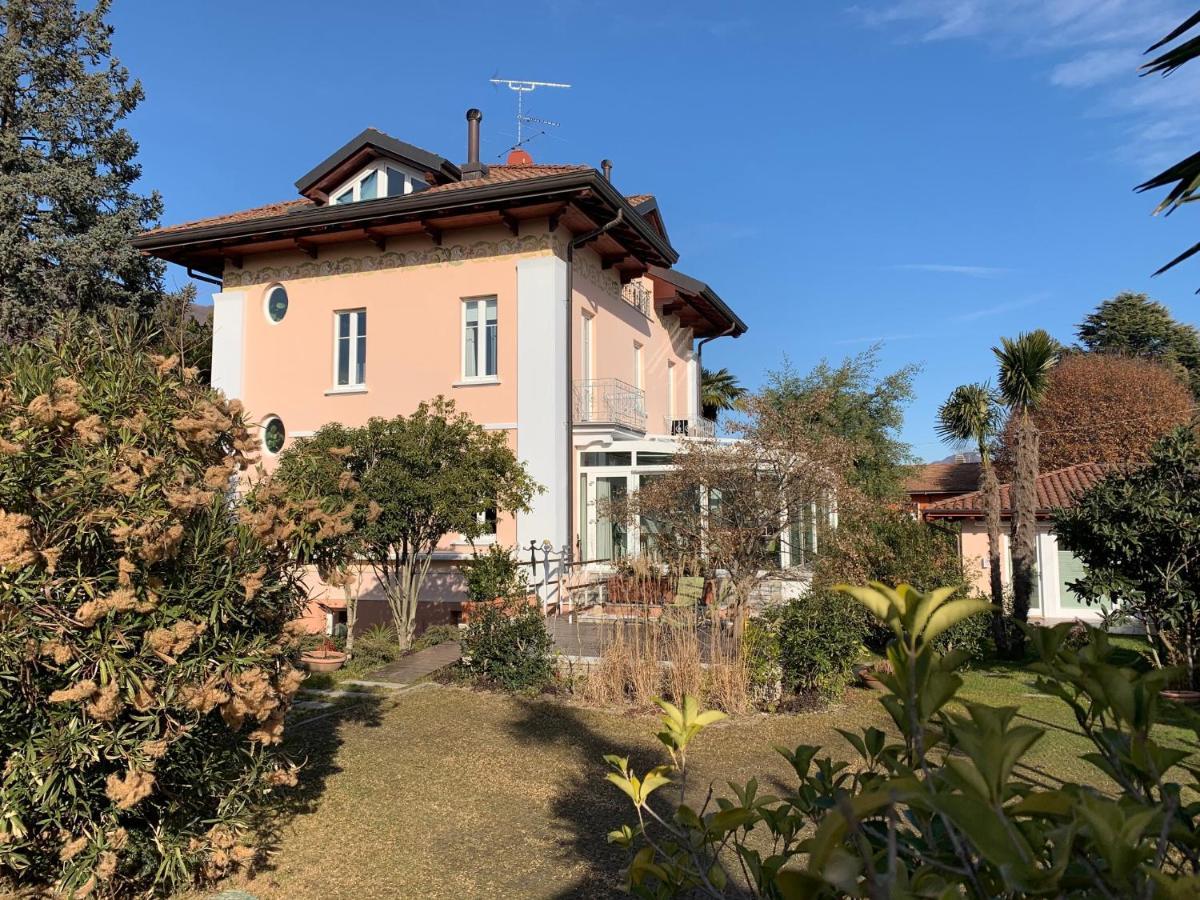 Casabella-Lago Maggiore Lesa Exterior foto