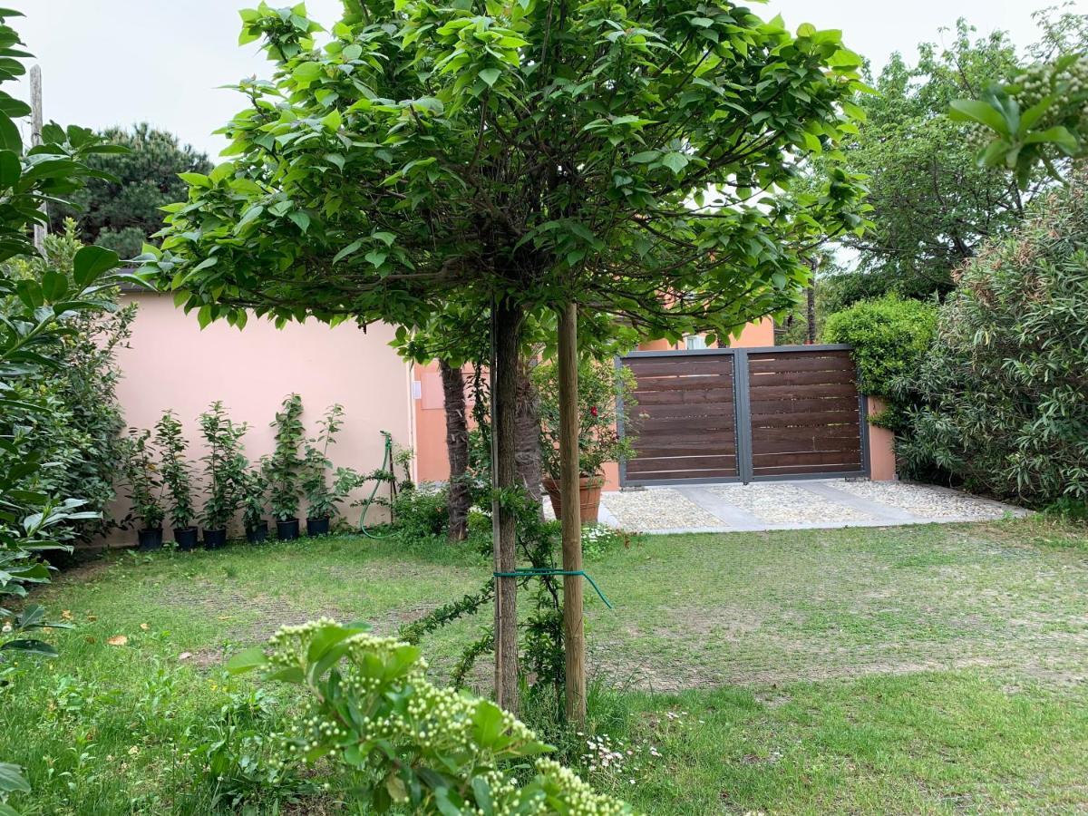 Casabella-Lago Maggiore Lesa Exterior foto