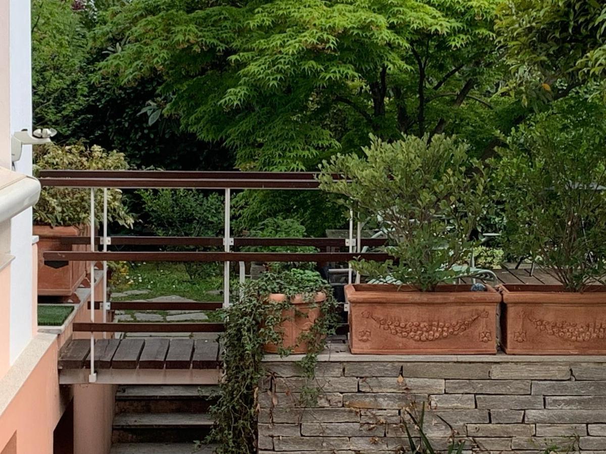 Casabella-Lago Maggiore Lesa Exterior foto